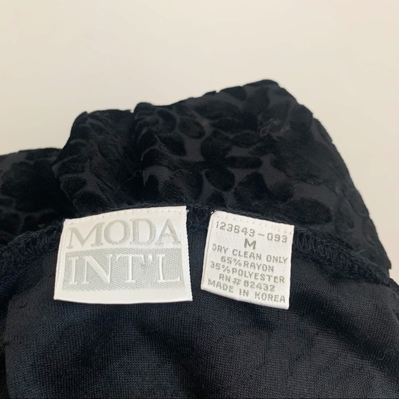 SOLD Vtg 90s Moda Velvet Burnout Surplice Top - Picture 5 of 6